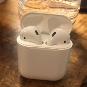 Apple AirPods gen 1